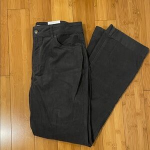 New with tags Croft & Barrow women’s Gray Corduroy Pants mid-rise booth  size 12